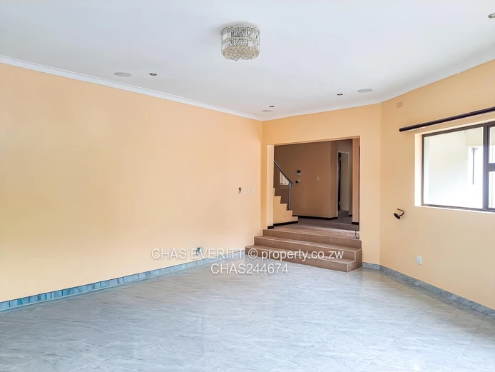 4-Bed Double Storey House To Let In Helensvale