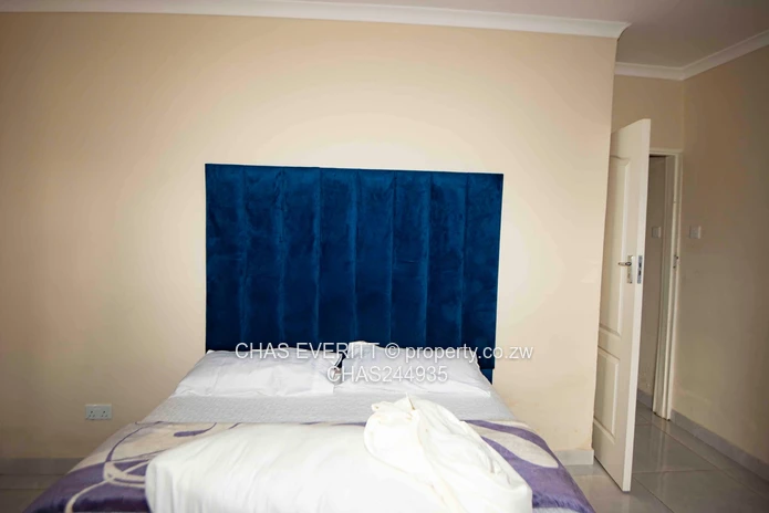 3 bedroom garden flat for sale in Marlborough 