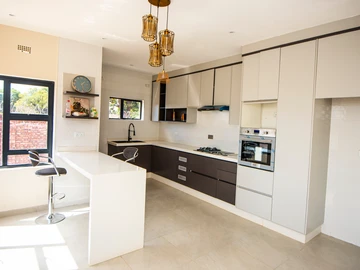 4 Bedroom Duplex Townhouse For sale in Marlborough
