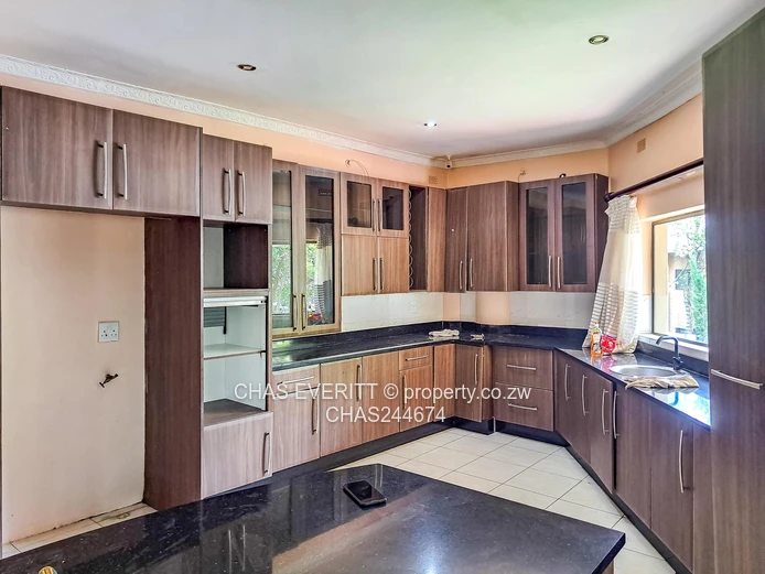 4-Bed Double Storey House To Let In Helensvale