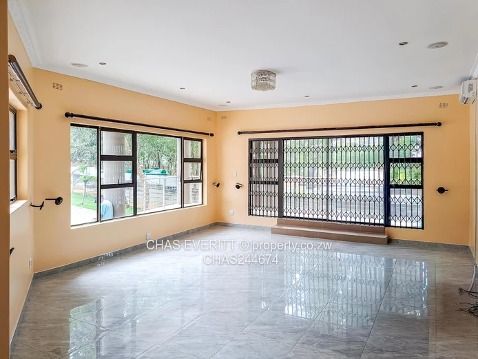 4-Bed Double Storey House To Let In Helensvale