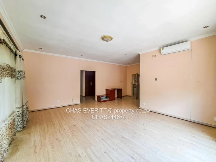 4-Bed Double Storey House To Let In Helensvale