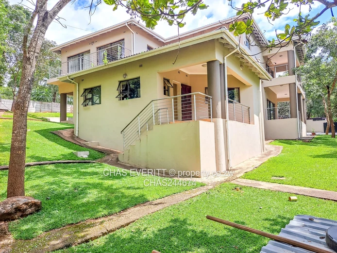 4-Bed Double Storey House To Let In Helensvale