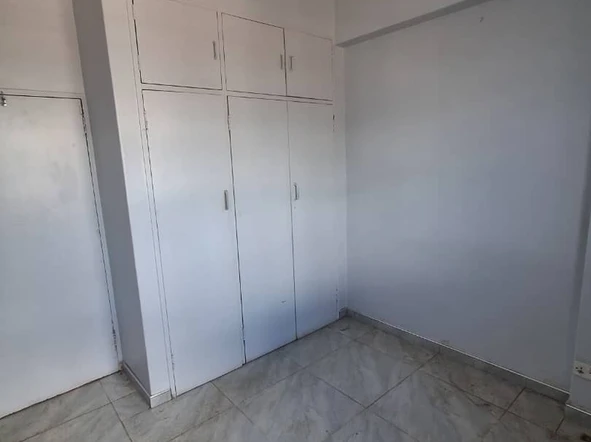 2 Bedroom Flat & Apartment