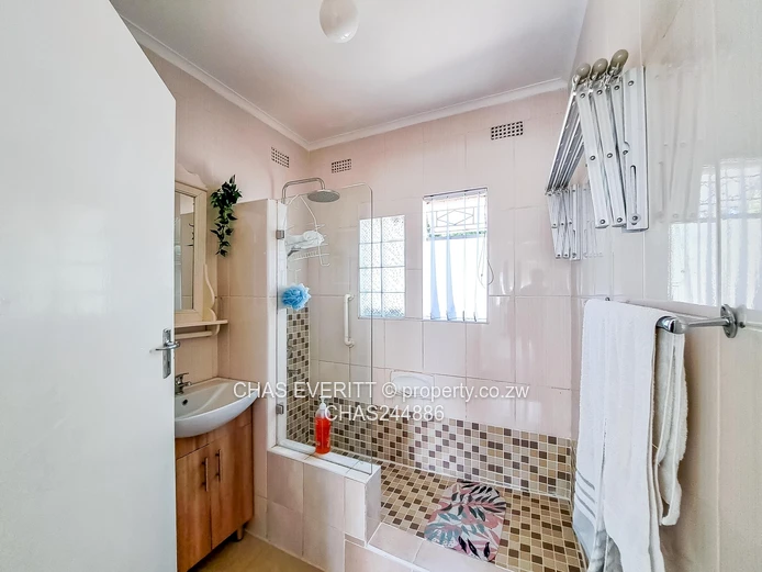 Fully Furnished Duplex Apartment In Avondale 