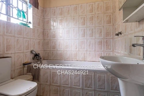 3 bedroom house fir sale in Greendale 